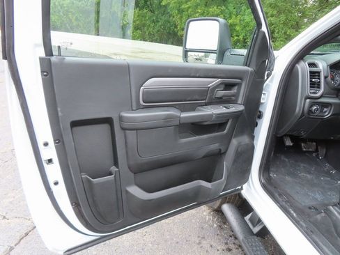 New 2026 RAM 3500 Tradesman AWD/4WD image 25
