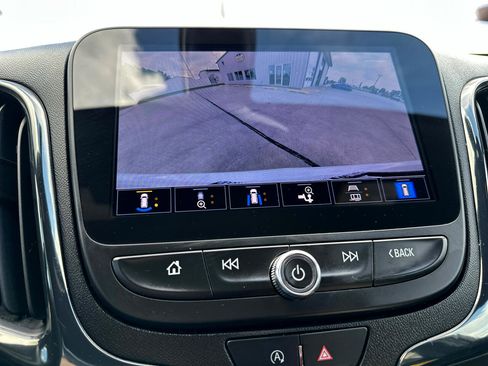 Used 2023 Chevrolet Equinox RS w/ RS Leather Package image 27