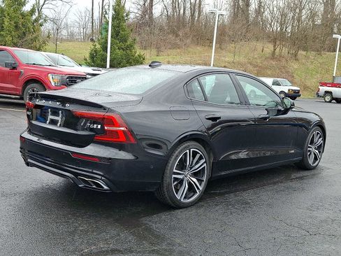Used 2019 Volvo S60 T6 R-Design image 6
