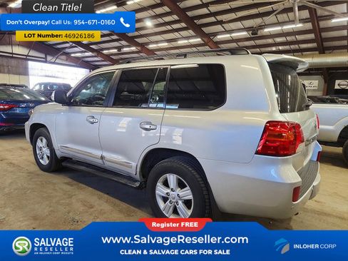Used 2013 Toyota Land Cruiser image 3