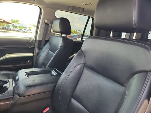 Used 2019 Chevrolet Tahoe LT RWD image 16
