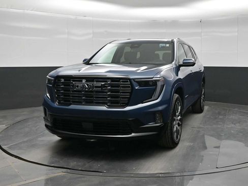 New 2026 GMC Acadia Denali Ultimate w/ LPO, Floor Liner Package AWD/4WD image 3