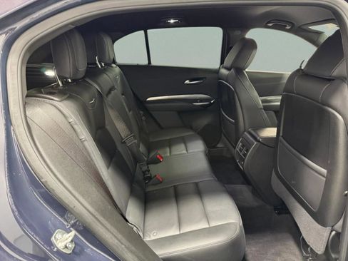 Used 2025 Cadillac XT4 Premium Luxury image 11