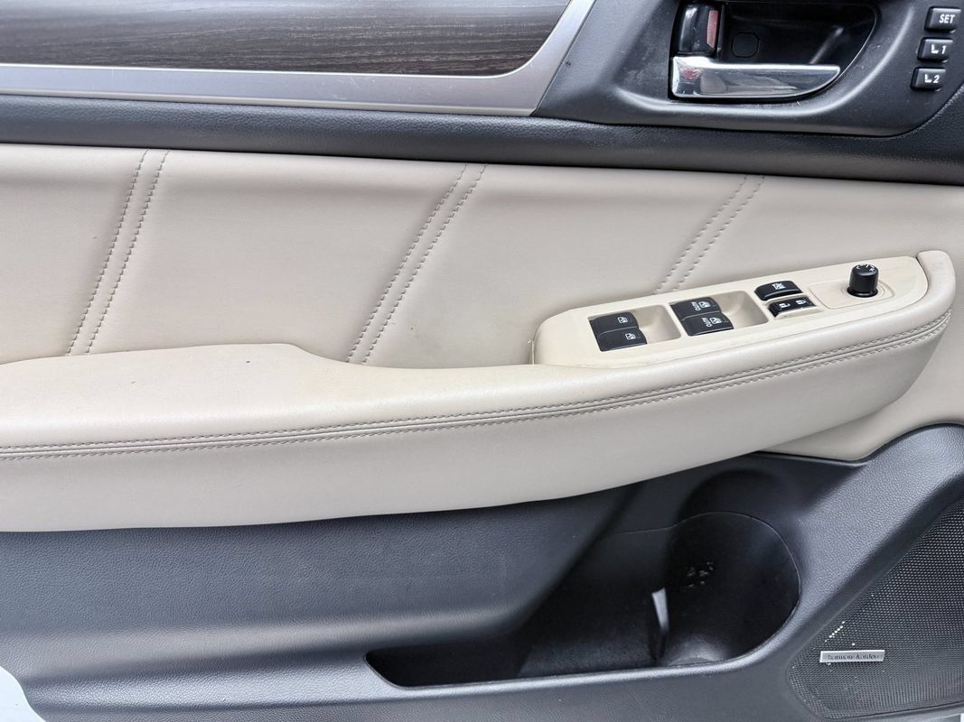 Used 2018 Subaru Legacy 2.5i Limited AWD/4WD image 15
