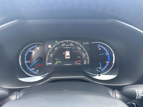 Used 2024 Toyota RAV4 XLE Premium image 29