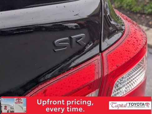 Used 2018 Nissan Sentra SR w/ SR Midnight Edition Package FWD image 8
