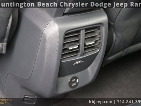 Used 2021 Ford Mustang Mach-E Premium image 33