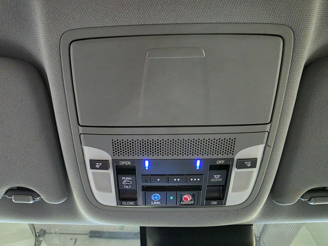 Used 2014 Acura MDX w/ Technology Package AWD/4WD image 38