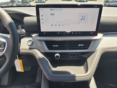 New 2026 Ford Explorer Active AWD/4WD image 10