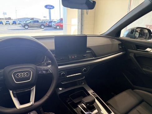 Used 2024 Audi Q5 2.0T Premium w/ Summer of Audi Package image 18