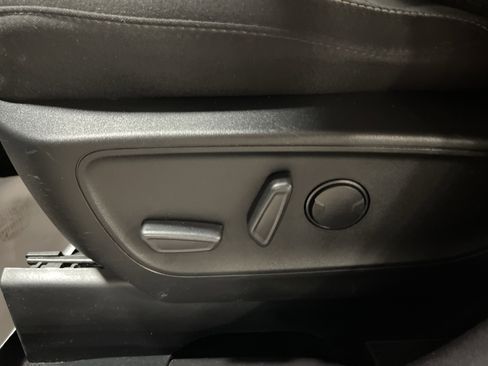 Used 2023 Ford Escape Active image 9