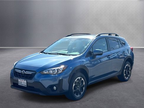 Used 2021 Subaru Crosstrek 2.0i Premium w/ Moonroof Package image 1