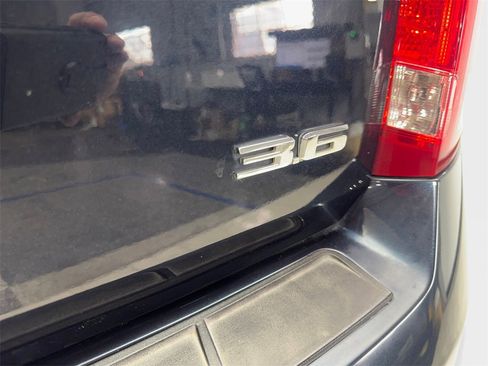 Used 2015 Cadillac SRX Luxury w/ Driver Awareness Package image 24