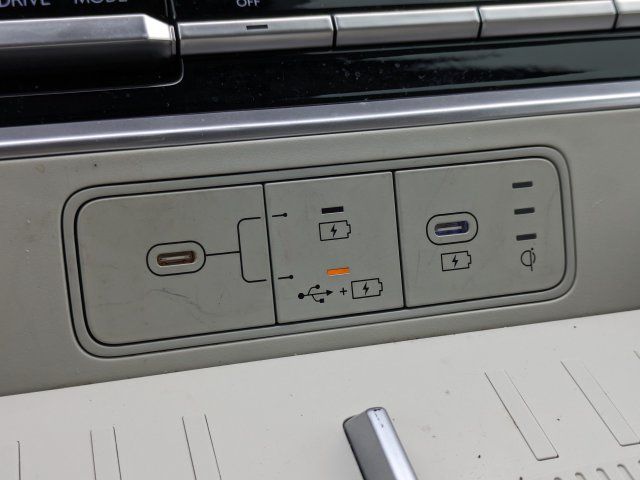 Certified 2025 Hyundai Santa Fe SEL FWD image 32