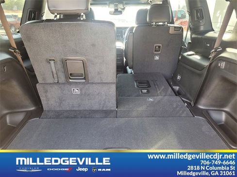 New 2024 Jeep Grand Cherokee L Altitude image 13