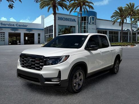 Certified 2024 Honda Ridgeline TrailSport image 4