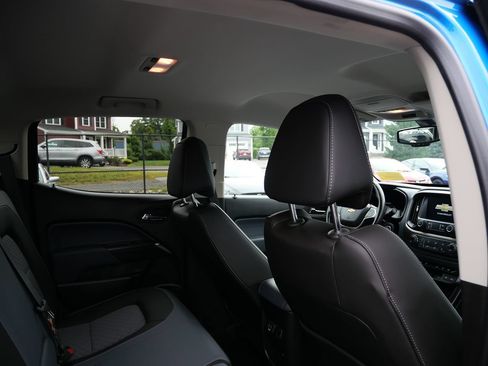 Used 2021 Chevrolet Colorado Z71 AWD/4WD image 23