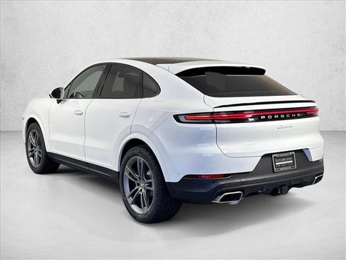 Certified 2025 Porsche Cayenne Coupe AWD/4WD image 3