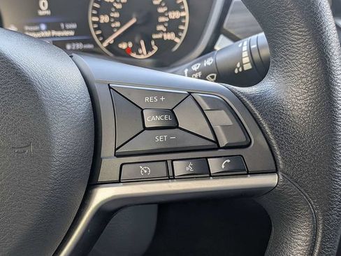 Used 2023 Nissan Altima 2.5 SV FWD image 26