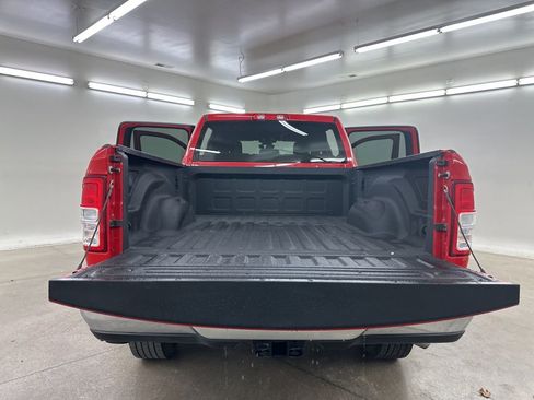 Used 2024 RAM 2500 Big Horn w/ Bed Utility Group image 26
