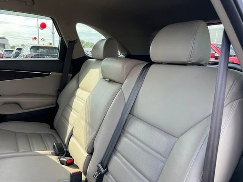 Used 2017 Kia Sorento AWD w/ LX Convenience Package image 34