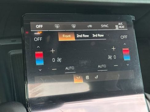 New 2026 Cadillac Vistiq Platinum image 21