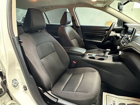 Used 2025 Nissan Altima 2.5 SV image 20