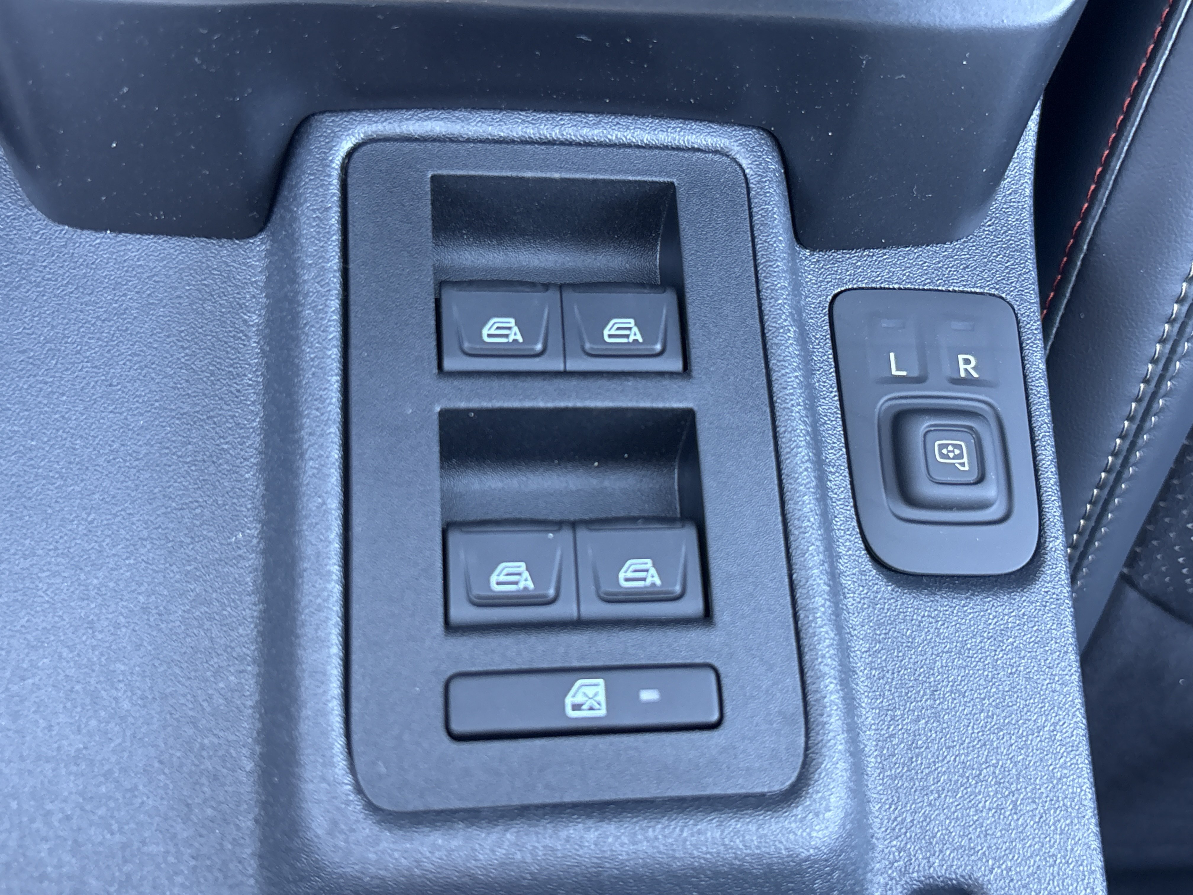 New 2026 Ford Bronco Raptor AWD/4WD image 36