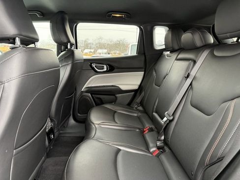 Certified 2023 Jeep Compass Limited image 30