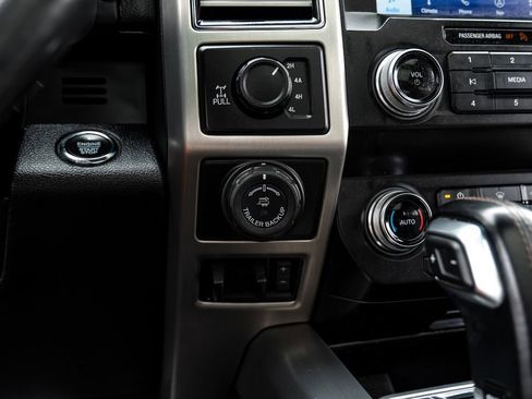 Used 2020 Ford F150 Platinum w/ Equipment Group 701A Luxury AWD/4WD image 29
