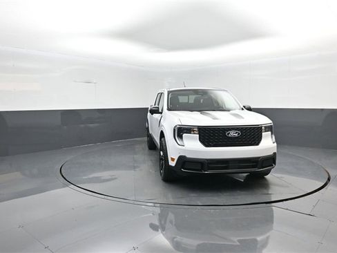 New 2026 Ford Maverick Lariat w/ Black Appearance Package image 2