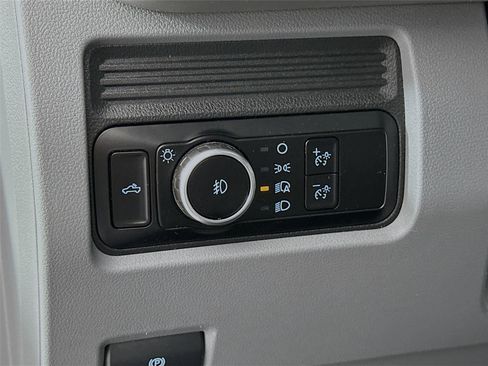 Used 2023 Ford F250 XL w/ STX Appearance Package AWD/4WD image 14