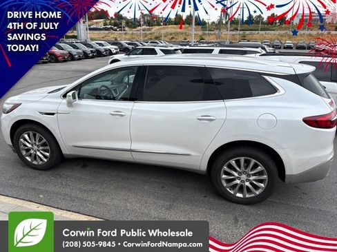 Used 2018 Buick Enclave Premium w/ Experience Buick Package AWD/4WD image 8