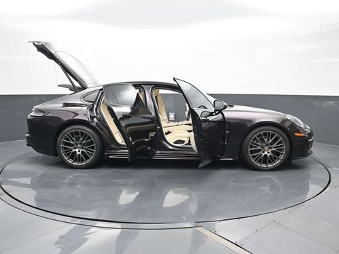 Certified 2023 Porsche Panamera 4 Platinum Edition AWD/4WD image 35