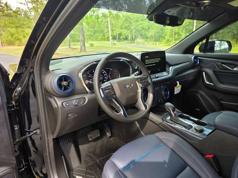 New 2026 Chevrolet Blazer RS w/ Driver Confidence II Package FWD image 11