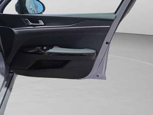 Used 2026 Kia K5 GT-Line image 38