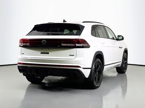 New 2026 Volkswagen Atlas Cross Sport SEL R-Line image 7