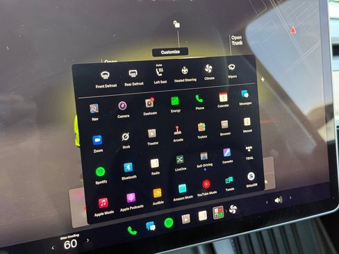 Used 2024 Tesla Model Y Long Range RWD image 6