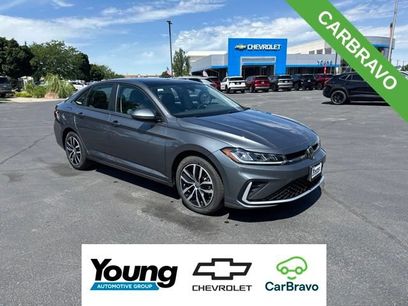 Used 2025 Volkswagen Jetta SE