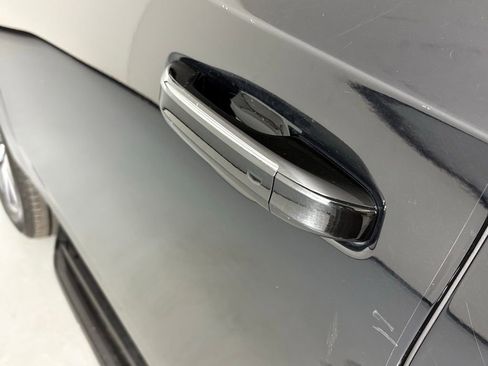 Used 2023 Cadillac Escalade ESV Sport image 12