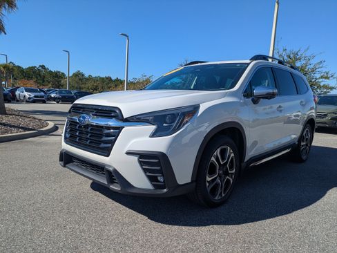 Certified 2023 Subaru Ascent Limited w/ Technology Package image 8