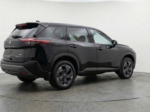 Used 2025 Nissan Rogue SV FWD image 9