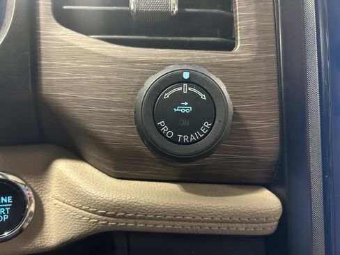 Used 2023 Ford Expedition Limited AWD/4WD image 20
