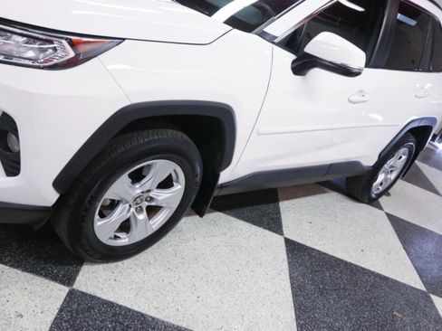 Used 2021 Toyota RAV4 XLE w/ Convenience Package FWD image 35