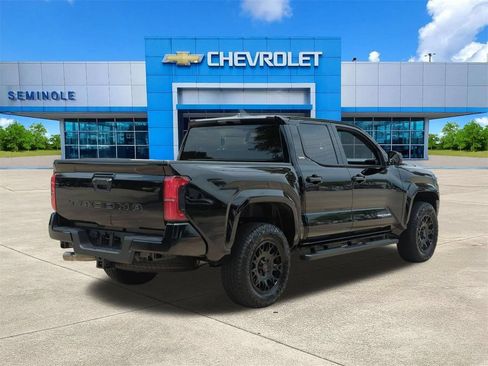 Used 2026 Toyota Tacoma SR5 RWD image 4