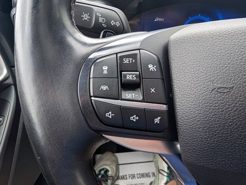 Used 2020 Ford Explorer Platinum w/ Premium Technology Package AWD/4WD image 16