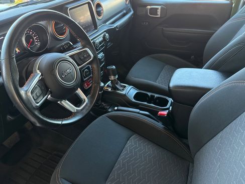 Used 2022 Jeep Gladiator Mojave image 10