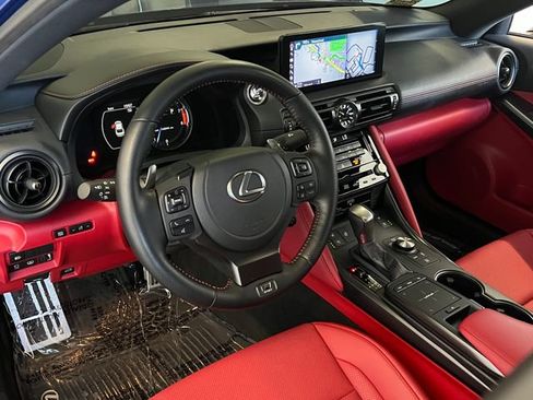 Used 2025 Lexus IS 500 RWD image 22