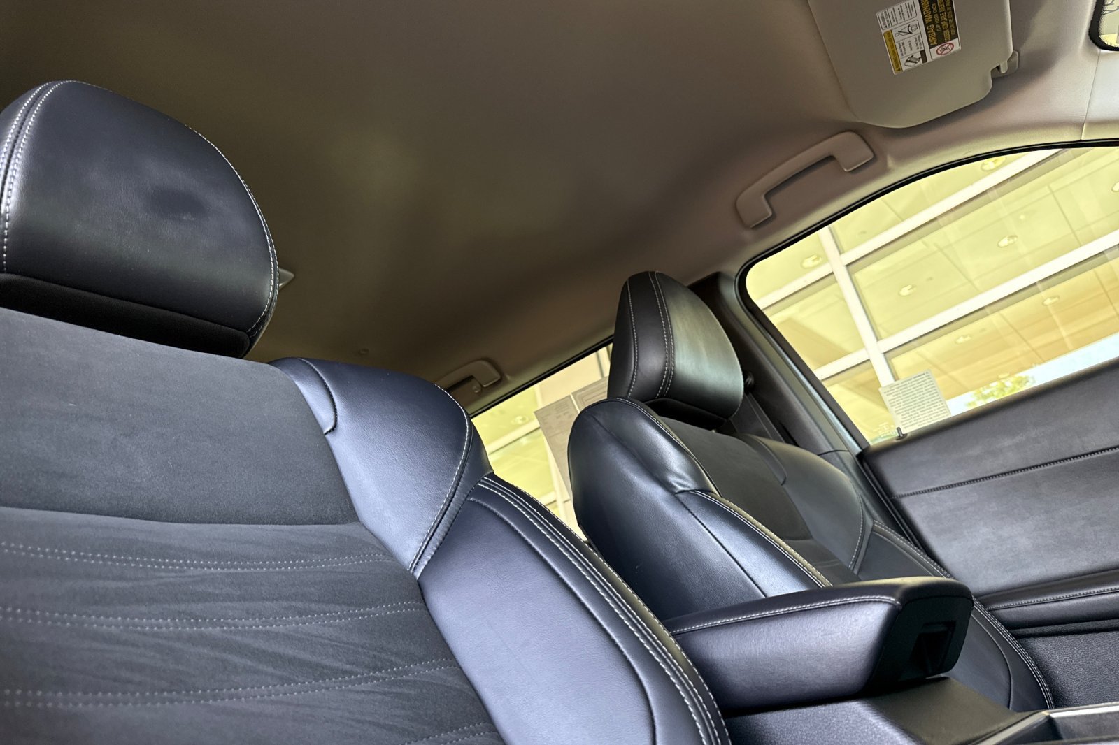Used 2024 Mitsubishi Outlander SE AWD/4WD image 17