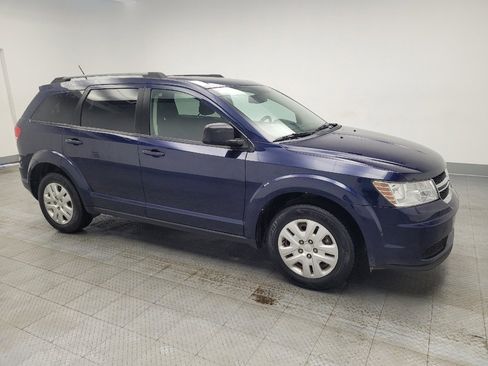 Used 2017 Dodge Journey SE w/ Flexible Seating Group image 11